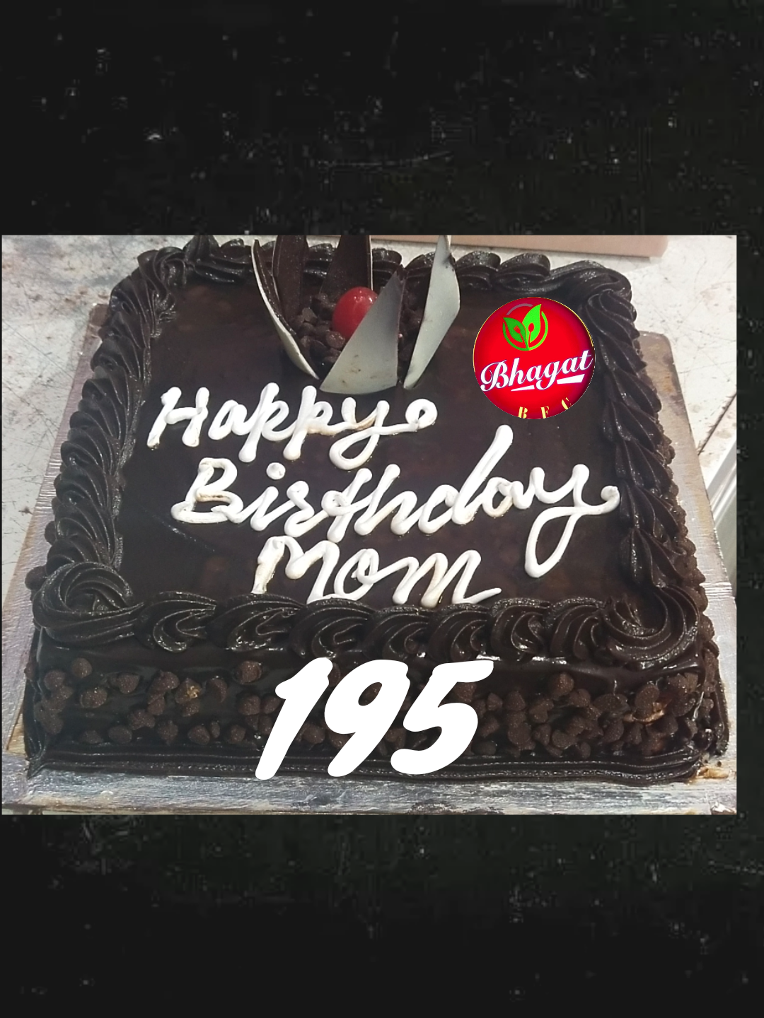 CHOCLATE  CHOCOCHIPS CAKE